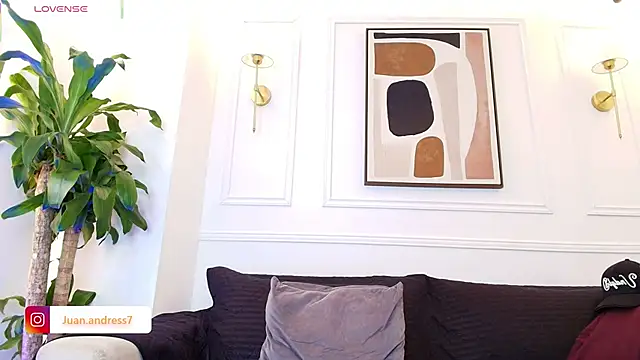 Snapshot of Stone_grey1_ chatting on September 28, 2025, 1:23 am Stone grey1  online show from September 28, 2025, 1:23 am