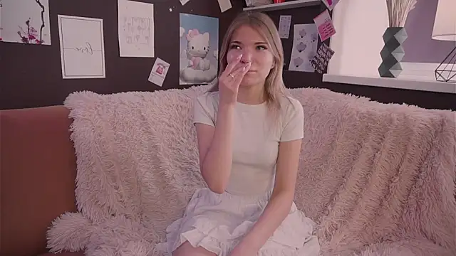 AinsleyBryan online show from March 19, 2025, 12:34 pm