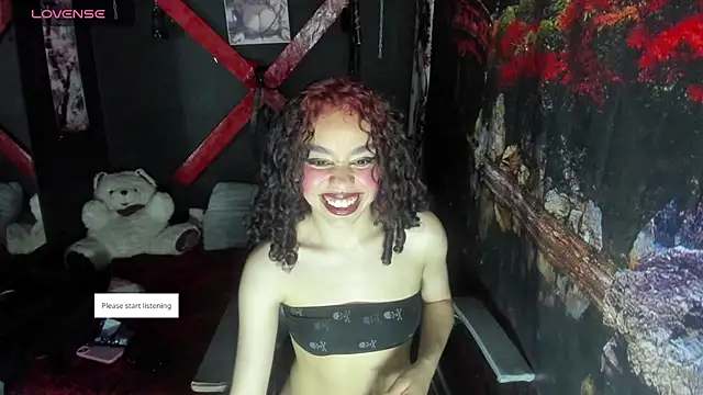 Snapshot of Tracy_KS chatting on September 17, 2025, 8:55 pm Tracy KS online show from September 17, 2025, 8:55 pm