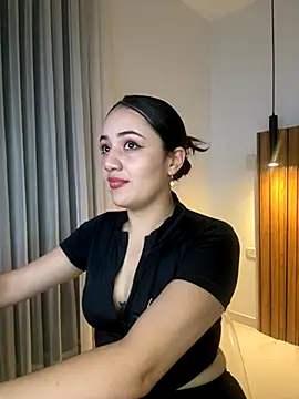 Snapshot of Isa_1207 chatting on November 27, 2025, 1:28 am Isa 1207 online show from November 27, 2025, 1:28 am