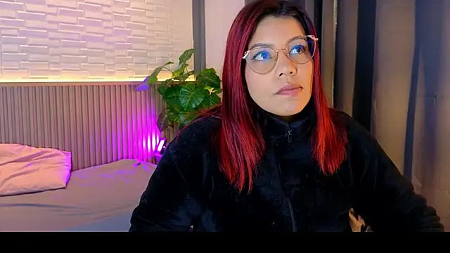 TiffanyWalk online show from October 27, 2025, 11:55 am