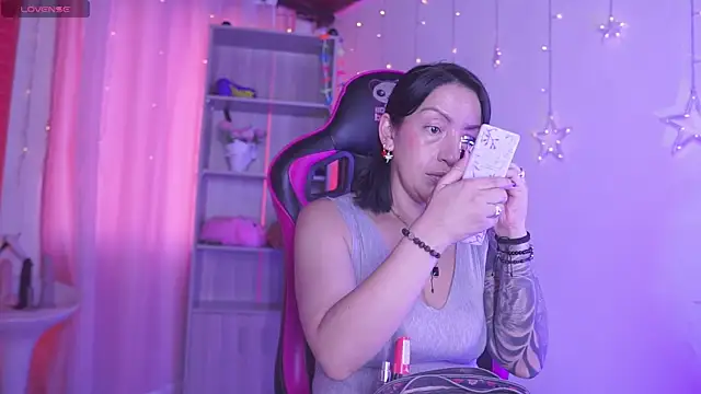 Madison Mayer online show from September 22, 2025, 12:33 pm