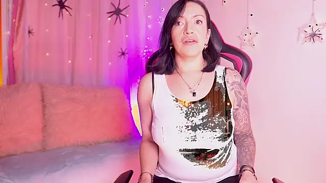 Madison Mayer online show from October 15, 2025, 12:35 pm