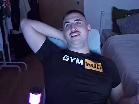 bigboyZ6 online show from November 14, 2025, 7:28 pm