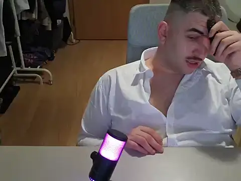 bigboyZ6 online show from November 13, 2025, 5:50 pm