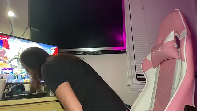 Snapshot of SpaceCowWhore chatting on September 29, 2025, 11:54 pm SpaceCowWhore online show from September 29, 2025, 11:54 pm