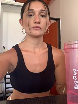 luci brecman online show from March 21, 2025, 4:07 pm