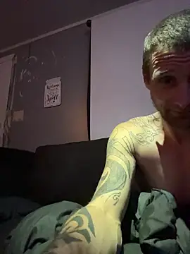 Stillhard8925 online show from October 27, 2025, 6:25 am