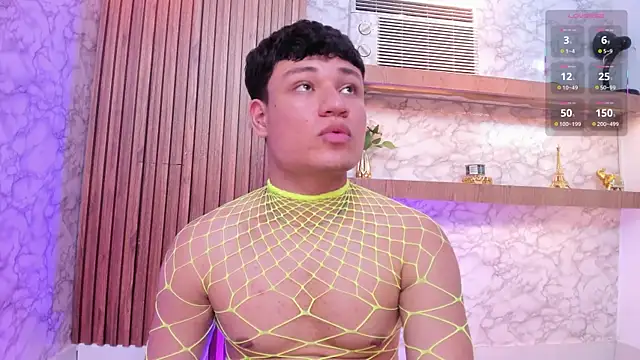 Snapshot of AndrewPeach_ chatting on September 24, 2025, 8:37 pm AndrewPeach online show from September 24, 2025, 8:37 pm