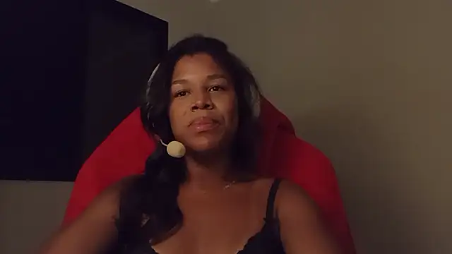 Snapshot of cammydebora chatting on October 2, 2025, 12:14 am cammydebora online show from October 2, 2025, 12:14 am