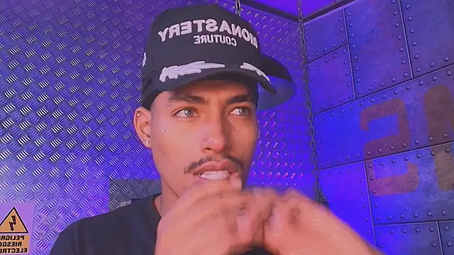 Snapshot of LiamByrne chatting on December 15, 2025, 8:25 pm LiamByrne online show from December 15, 2025, 8:25 pm