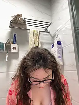 aa520uv online show from March 23, 2026, 2:33 am