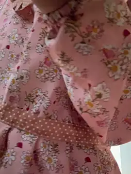 Snapshot of aa520uv chatting on December 22, 2025, 3:06 am aa520uv online show from December 22, 2025, 3:06 am