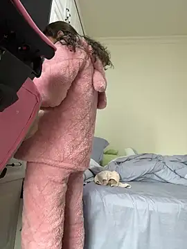 Snapshot of aa520uv chatting on February 13, 2026, 2:33 am aa520uv online show from February 13, 2026, 2:33 am