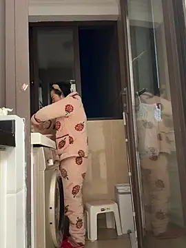 Snapshot of aa520uv chatting on January 11, 2026, 1:51 pm aa520uv online show from January 11, 2026, 1:51 pm