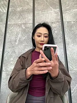 linger-23 online show from April 8, 2026, 7:10 am