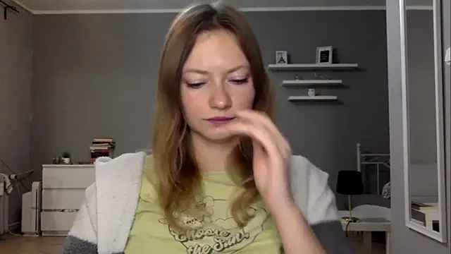 MillieShow online show from November 27, 2025, 9:59 pm