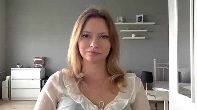 MillieShow online show from September 19, 2025, 2:10 pm