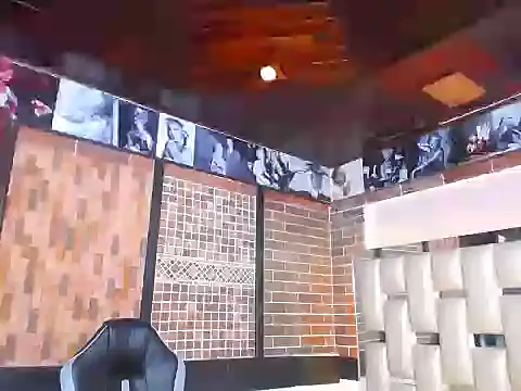 Snapshot of kriss_sweetboobs10 chatting on September 21, 2025, 11:04 am kriss sweetboobs10 online show from September 21, 2025, 11:04 am