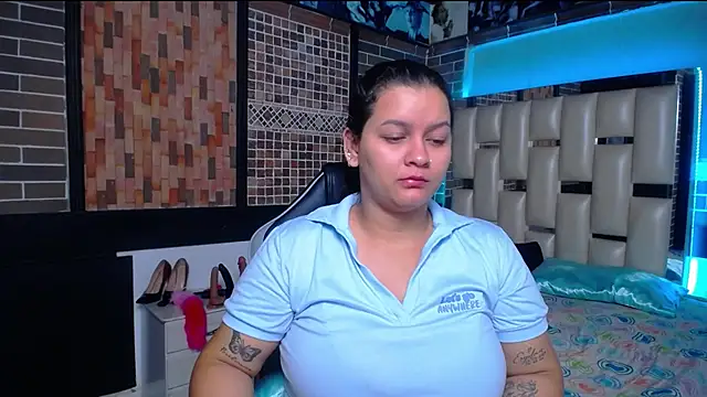 Snapshot of kriss_sweetboobs10 chatting on October 3, 2025, 1:01 pm kriss sweetboobs10 online show from October 3, 2025, 1:01 pm