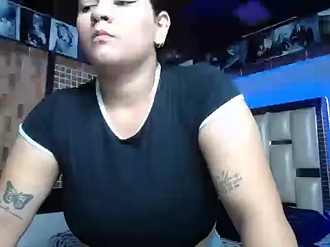 Snapshot of kriss_sweetboobs10 chatting on September 23, 2025, 2:13 pm kriss sweetboobs10 online show from September 23, 2025, 2:13 pm