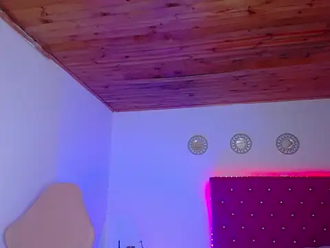 kriss sweetboobs10 online show from January 10, 2026, 12:11 pm