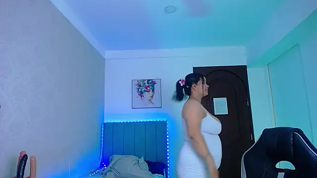 Snapshot of kriss_sweetboobs10 chatting on February 8, 2026, 10:35 am kriss sweetboobs10 online show from February 8, 2026, 10:35 am