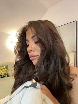 CelineReys online show from March 12, 2026, 6:23 pm