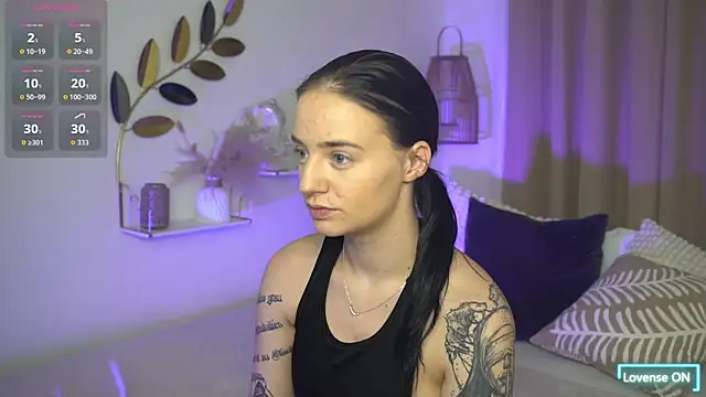 LexiiDarling online show from January 18, 2026, 4:10 pm