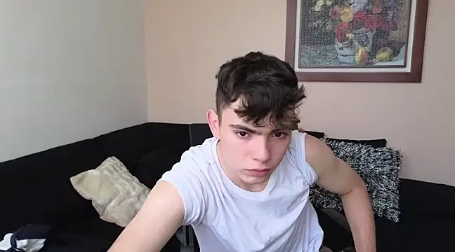 Snapshot of lukeboyce33 chatting on March 18, 2025, 2:17 pm lukeboyce33 online show from March 18, 2025, 2:17 pm