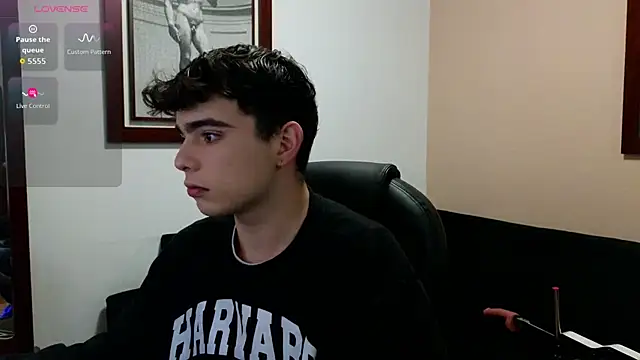 lukeboyce33 online show from April 10, 2026, 3:13 am