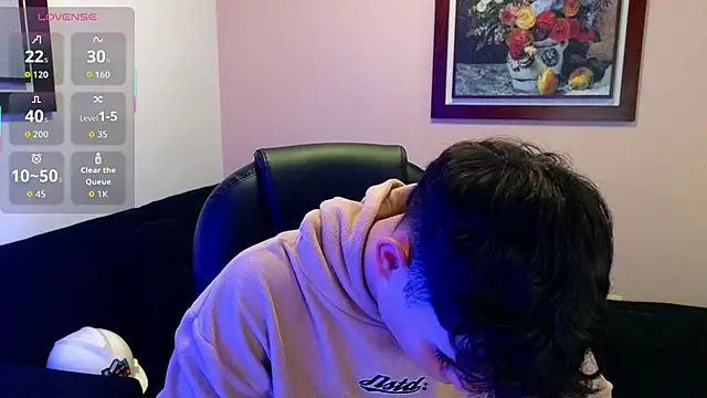 Snapshot of lukeboyce33 chatting on October 25, 2025, 12:32 am lukeboyce33 online show from October 25, 2025, 12:32 am