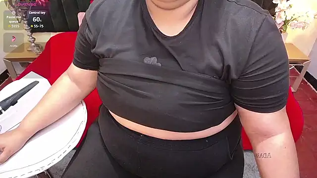 Snapshot of ailyn_maury chatting on January 18, 2026, 1:20 am ailyn maury online show from January 18, 2026, 1:20 am