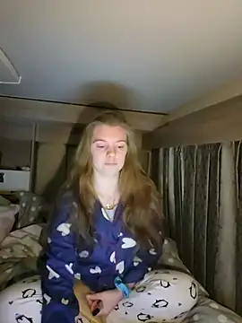 Amesthyst destiny online show from December 2, 2025, 3:19 am