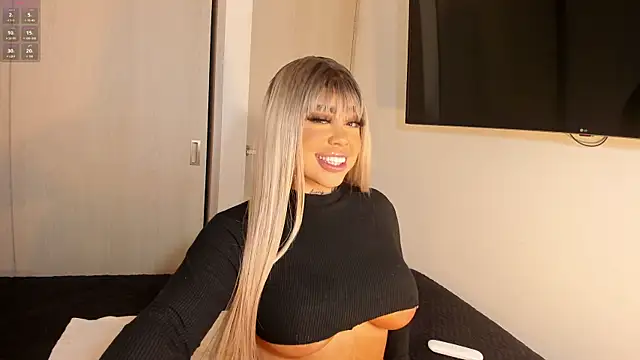 Snapshot of rouse__hallberg chatting on October 5, 2025, 4:03 am rouse  hallberg online show from October 5, 2025, 4:03 am