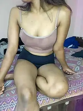 DeboSiya18 online show from April 12, 2026, 8:01 pm