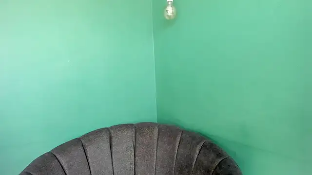 Alice 26  online show from November 29, 2025, 2:50 pm