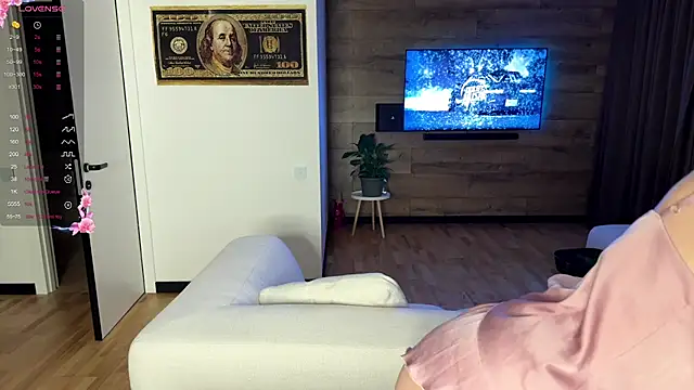 Snapshot of TwinTemptations chatting on October 17, 2025, 6:10 pm TwinTemptations online show from October 17, 2025, 6:10 pm