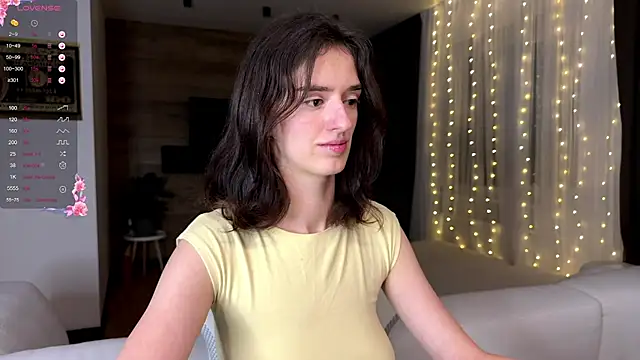 TwinTemptations online show from November 17, 2025, 9:19 pm