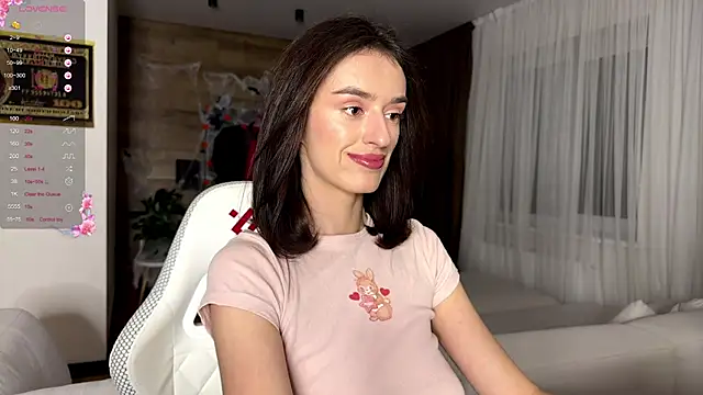 Snapshot of TwinTemptations chatting on October 30, 2025, 8:39 pm TwinTemptations online show from October 30, 2025, 8:39 pm