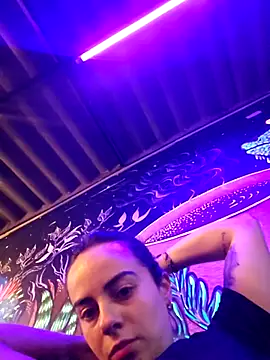 Snapshot of Sairy_ chatting on October 14, 2025, 11:25 pm Sairy  online show from October 14, 2025, 11:25 pm