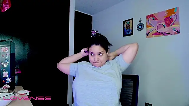 ashliecooperrr online show from December 19, 2025, 5:32 am