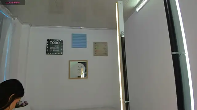 Snapshot of Pretty_Johnson_ chatting on November 5, 2025, 11:35 am Pretty Johnson online show from November 5, 2025, 11:35 am