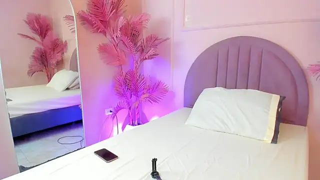 Snapshot of Kendallbleer chatting on September 28, 2025, 12:12 pm Kendallbleer online show from September 28, 2025, 12:12 pm