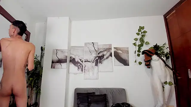 Snapshot of Giotrashy chatting on October 18, 2025, 8:00 pm Giotrashy online show from October 18, 2025, 8:00 pm