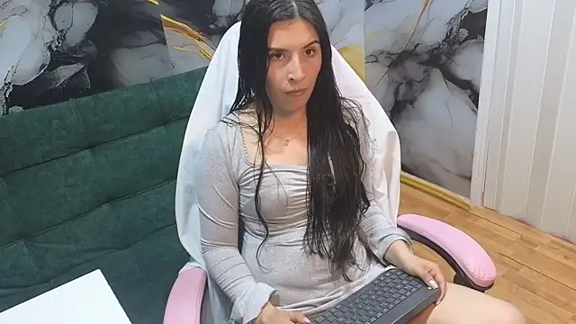 Snapshot of valery_0803 chatting on October 20, 2025, 7:36 pm valery 0803 online show from October 20, 2025, 7:36 pm