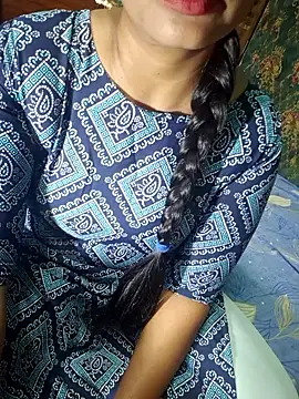 Snapshot of Shalini_telugu09 chatting on October 23, 2025, 5:28 am Shalini telugu09 online show from October 23, 2025, 5:28 am