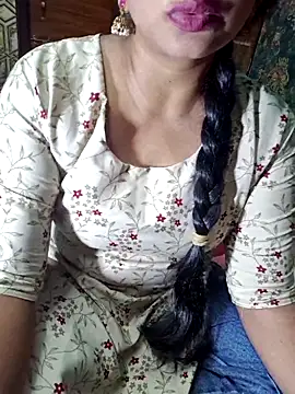 Snapshot of Shalini_telugu09 chatting on September 26, 2025, 2:46 pm Shalini telugu09 online show from September 26, 2025, 2:46 pm