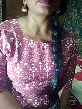 Snapshot of Shalini_telugu09 chatting on September 21, 2025, 5:40 pm Shalini telugu09 online show from September 21, 2025, 5:40 pm