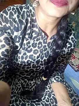 Snapshot of Shalini_telugu09 chatting on May 11, 2026, 1:45 pm Shalini telugu09 online show from May 11, 2026, 1:45 pm